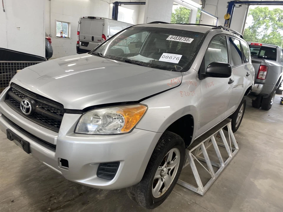 Compresor de aire acondicionado usado se adapta a: Toyota Rav4 2012 4 cilindros grado A Foto 2 de 4