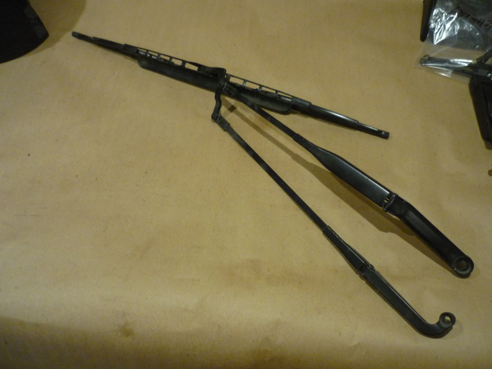 Ferrari 360, 430 - LH Windshield Wiper Arm - P/N 65409200