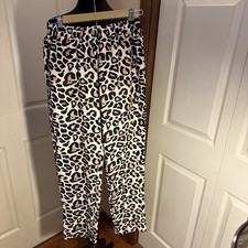 SHEIN Leopard Print Pants Size 6 Wide Leg Elastic Waist