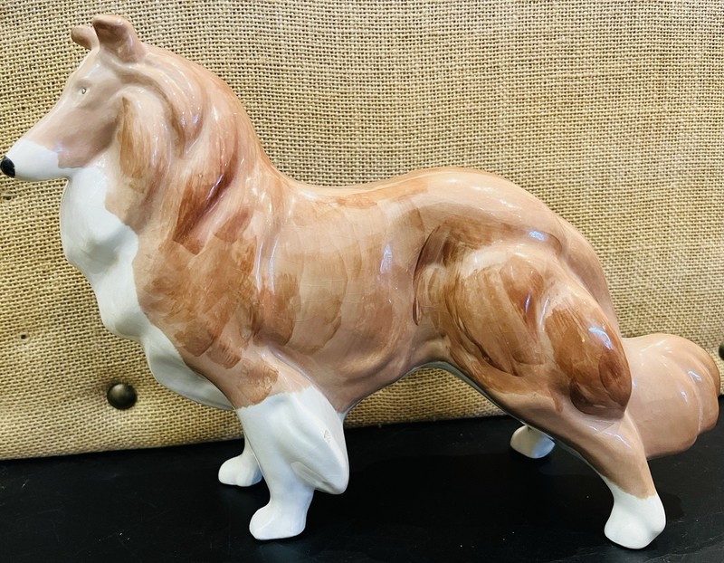 MC Modern Style 10” Porcelain Collie Lassie Dog Figurine Brown & White GUC👍