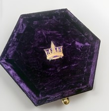 2 Jeffree Star Cosmetics Purple Eyeshadow Palette