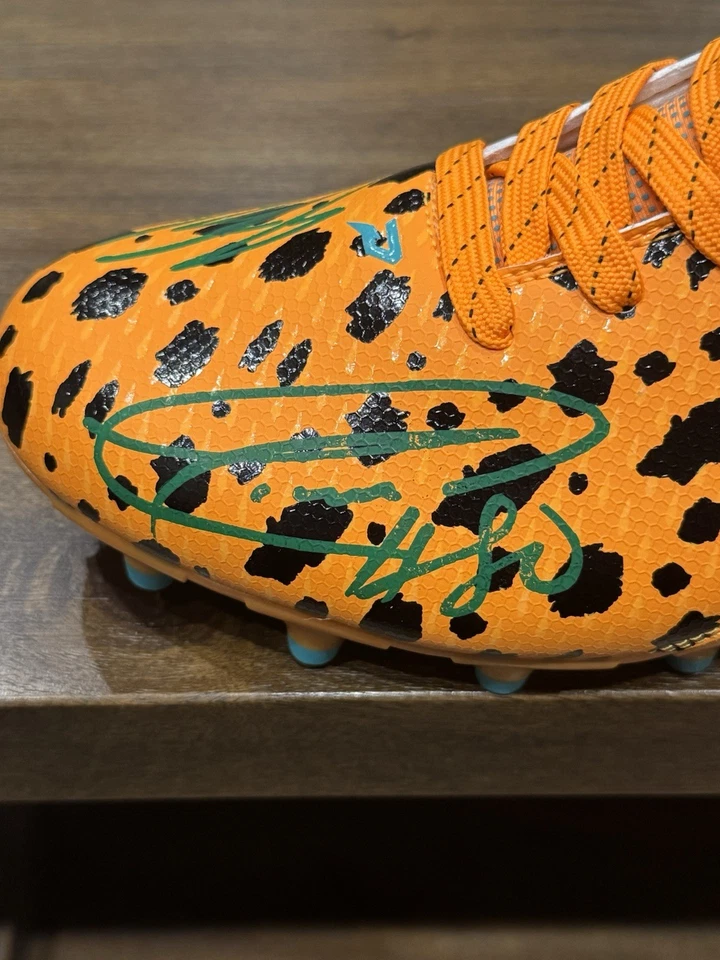 Donald Driver & Jordy Nelson 签名 Phenom Elite Flinstones Cleat Beckett 正品证书 — 第 2/4 张图片