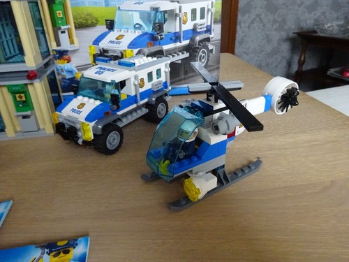 Verkaufe Lego City Set Nr. 60140 Bankraub - Bild 4 von 8