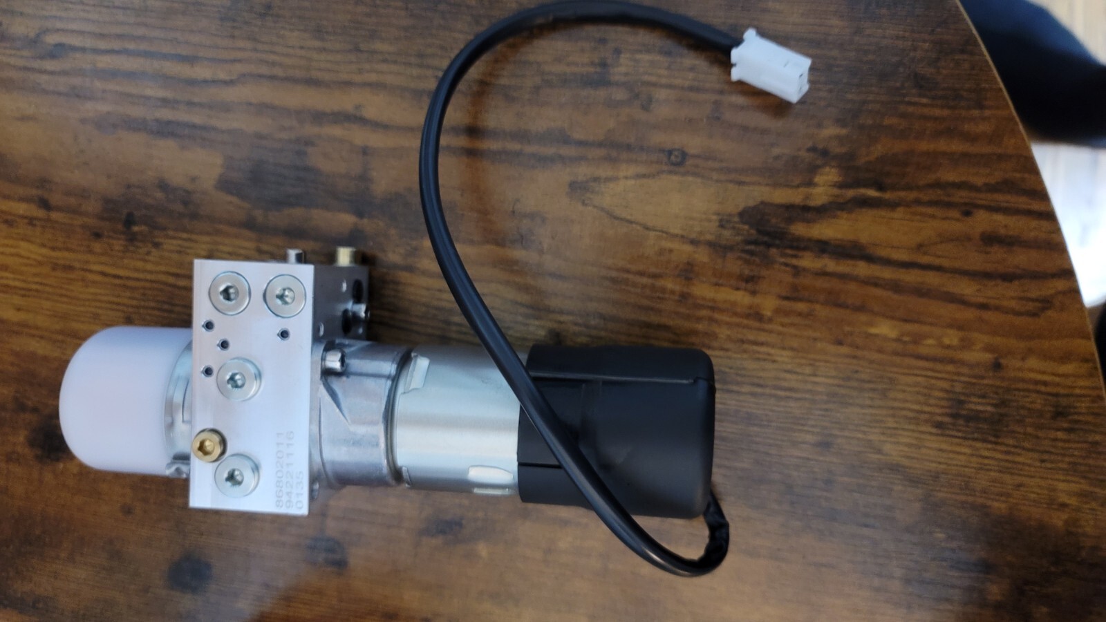 Hydraulic Liftgate Pump Assembly Compatible with MercedesBenz X164