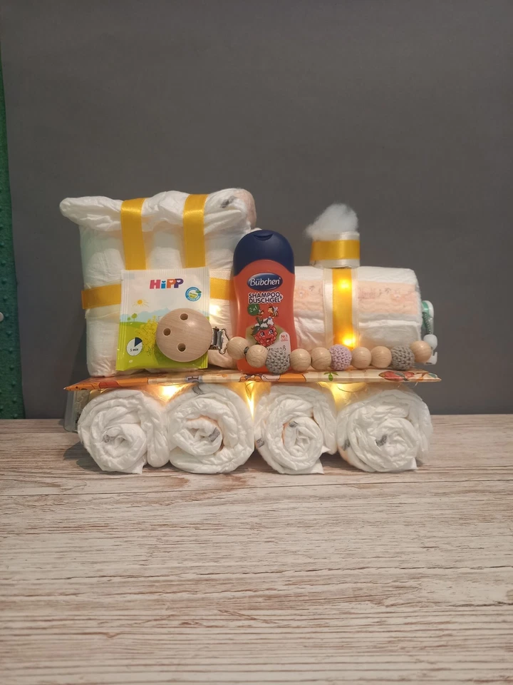 Windeltorte Windeleisenbahn neutral mit LED für Jungen und Mädchen Pullerparty - Bild 2 von 2