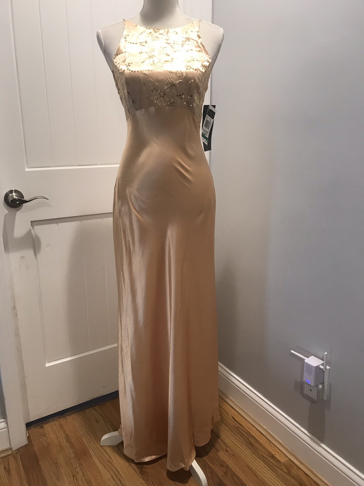Picture 1 of 11