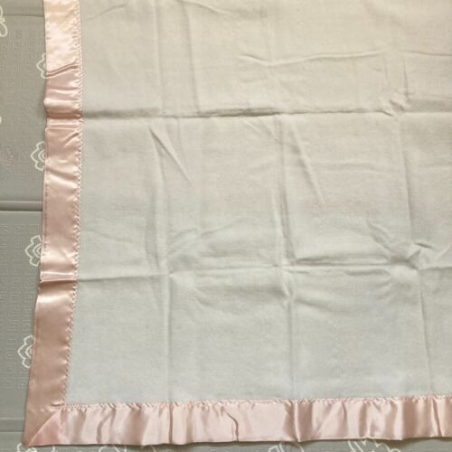 Manta de bebé Quiltex de colección con ribete satinado apliques de tulipán rosa - Imagen 7 de 8