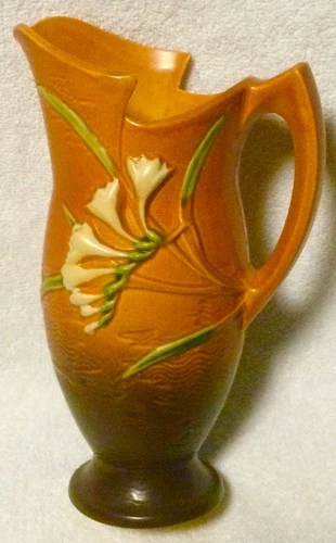 Roseville Freesia 1945 Brown MCM POTTERY PITCHER EWER Vase 20-10” Mid Century