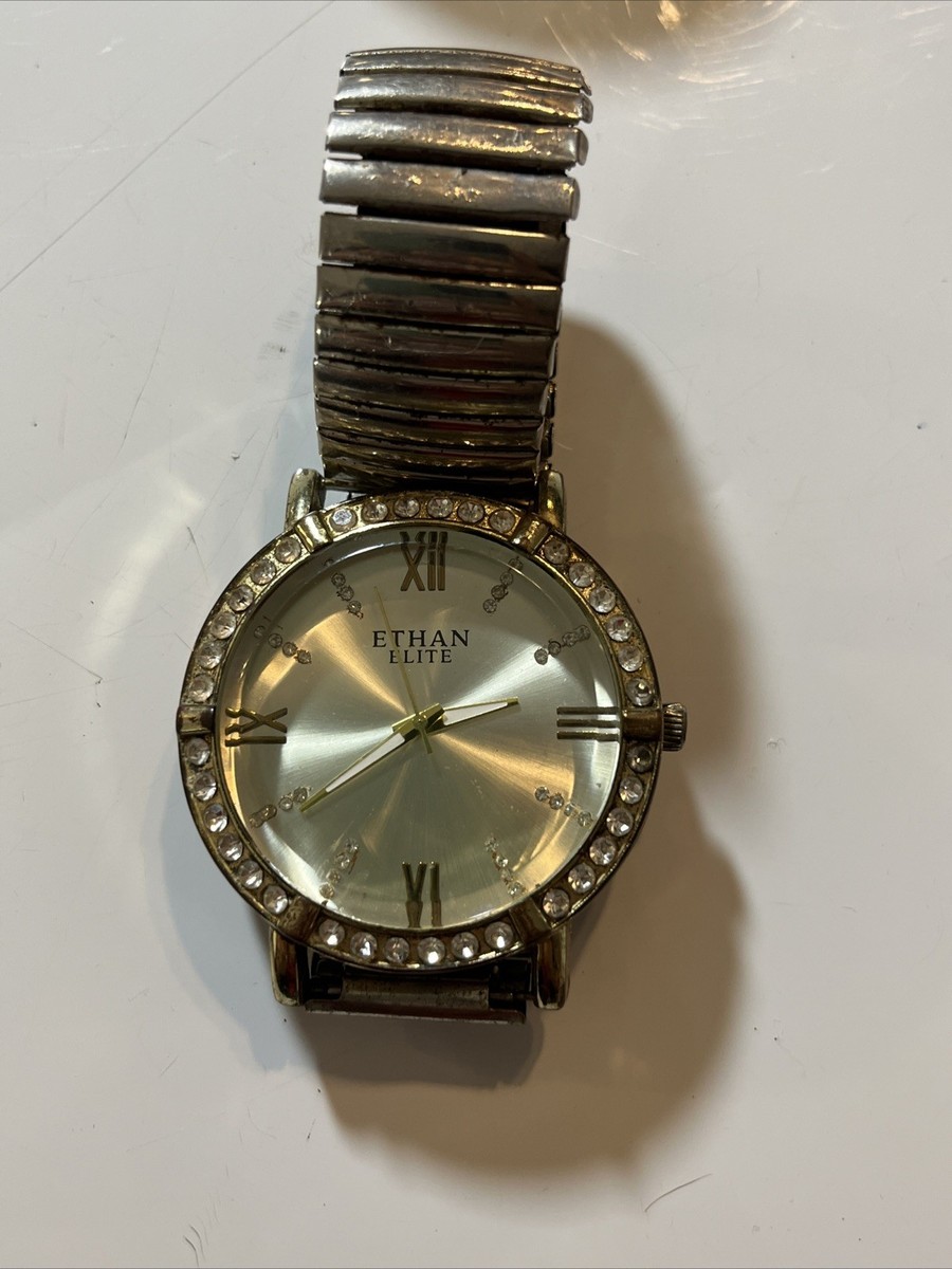 Lot 4 Men’s Fashion Watches Rocawear, ADEXE, Ethan Elite, Quartz Stainless Steel View 5