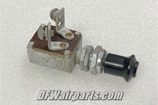 0713026-4, Cessna 150 / 152 / 172 / 182 Aircraft Push / Pull Switch 0713026-4, Cessna 150 / 152 / 172 / 182 Aircraft Push / Pull Switch