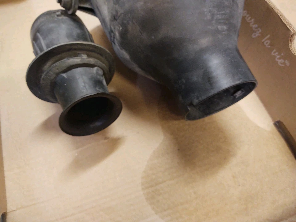 Ford F150 2004-2005 4,6 L OEM filtro de aire limpiador caja carcasa cubierta mitad con ojal Foto 3 de 4