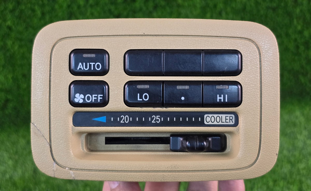 10系LEXUSGS 後期　エアコンパネル　時計 83910-30622 TOYOTA GENUINE Lexus GS350 GS450h 2013 Dash Clock