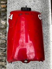 SERBATOIO BENZINA GILERA RC 600 BUONO STATO SENZA RUGGINE COMPLETO DI TAPPO