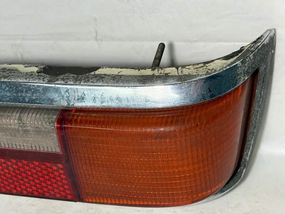 65-71 Mercedes W111 280SE 280 250 Luz Trasera Izquierda Conductor Lámpara Lente Original OEM Foto 4 de 4
