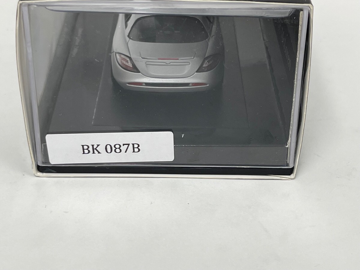 1/43 Minichamps Mercedes Benz SLR McLaren 2004 Silver 436