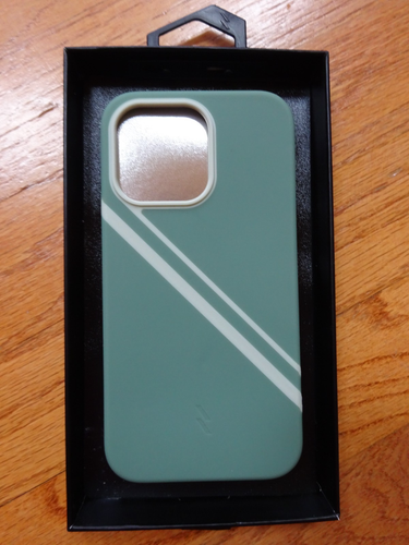 ZIZO iPhone 13 (6.1) DERIVE Series Case Lifetime Warranty- Green - Picture 3 of 4