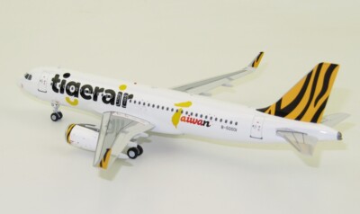 A320-200 TIGERAIR REG: B-50001 WITH STAND - INFLIGHT 200