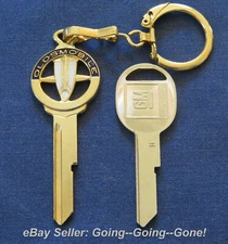 OLDSMOBILE 18kt GOLD CREST KEY BLANK + OEM TRK KEY +VTG KEYCHAIN 1969-94 B44 B45
