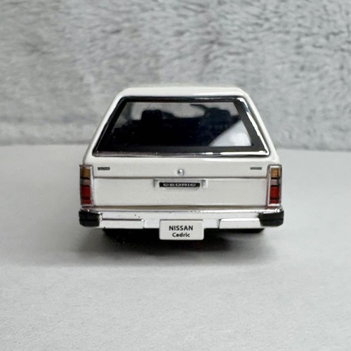 Norev Nissan Cedric Van Deluxe Y30 1/43 diecast model Minicar - Picture 6 of 8