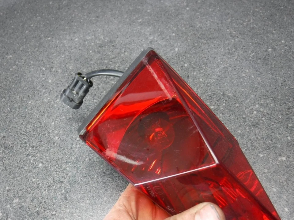 Luz trasera izquierda 11 Can-Am Spyder Roadster RS 990 26S Foto 4 de 4