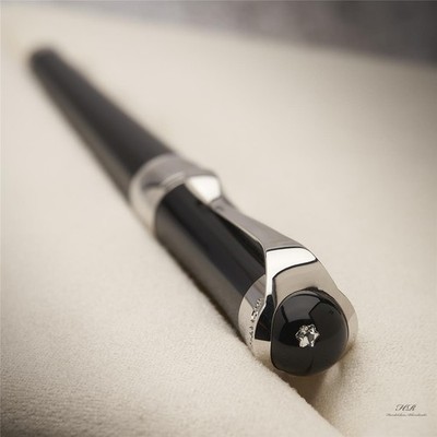 Montblanc Etoile de Montblanc Black Resin Diamond Fountain Pen ID
