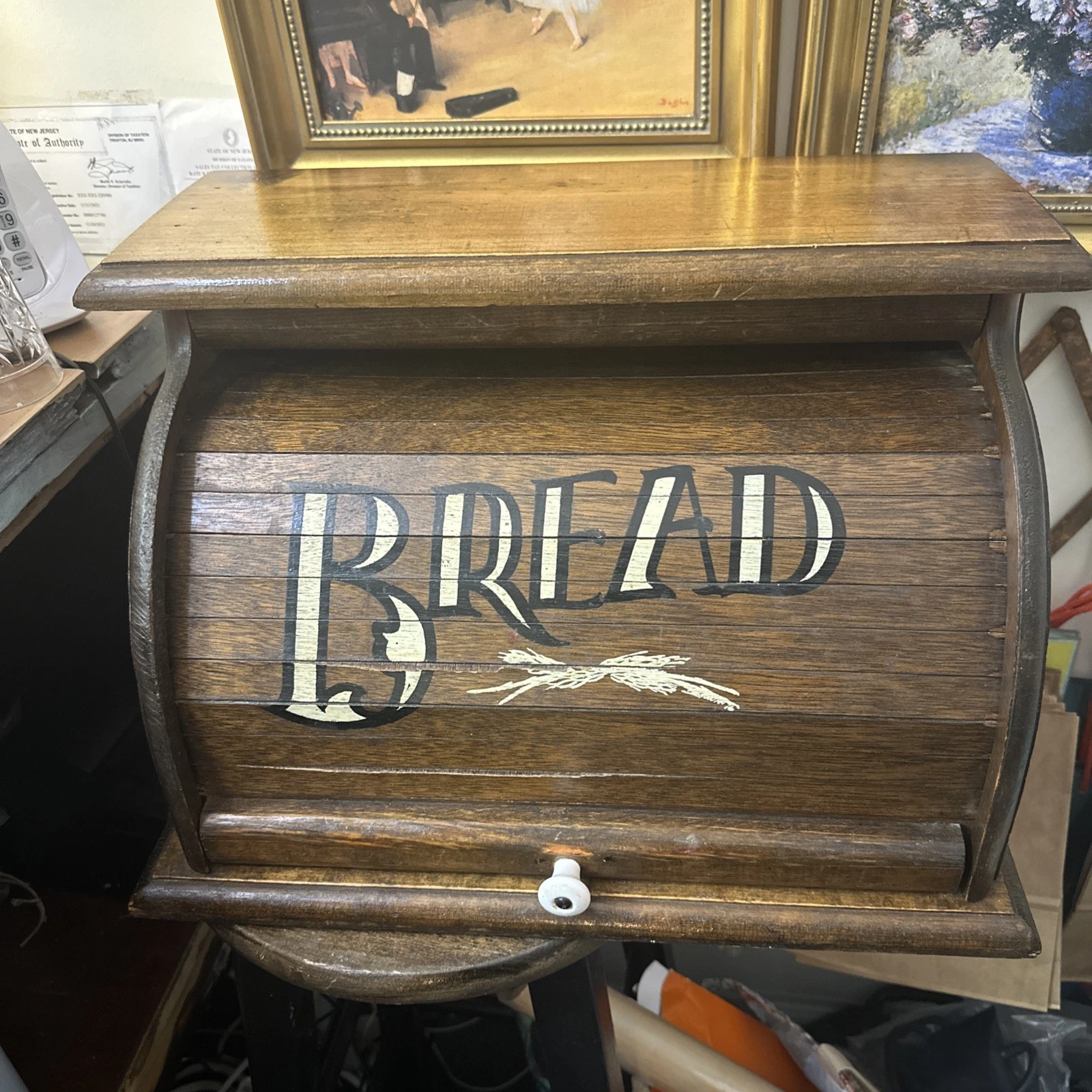 Vintage MCM Roll Top Bread Box Top Storage Primitive Rustic Farmhouse Dark Wood
Opens in a new windo