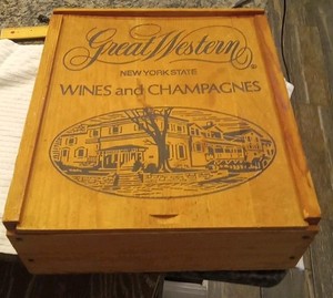 Vintage Antique Great Western New York State Wines Wine & Champagnes WOOD BOX