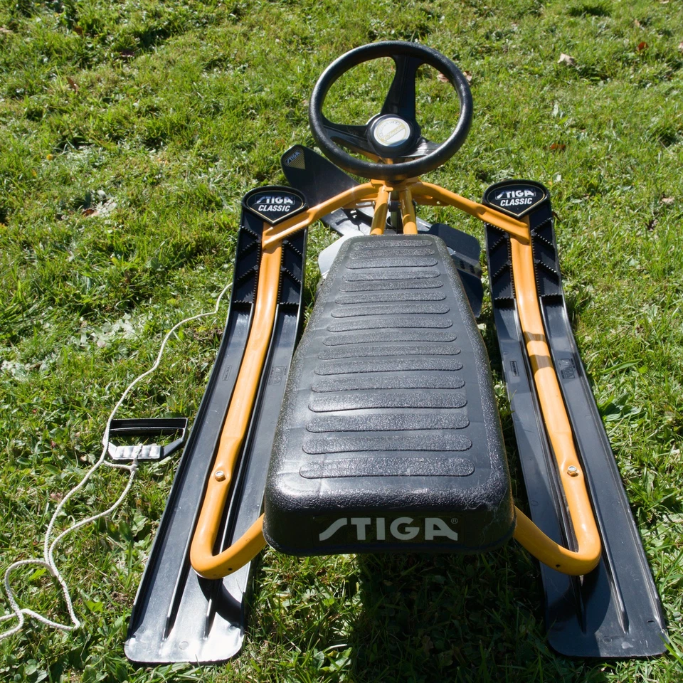 STIGA Snow Racer Classic Lenkschlitten mit Bremse aus 1990er - Lenkrodel Lenkbob - Bild 2 von 4