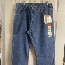 Wrangler Jeans Mens 35/30 NWT Bootcut 