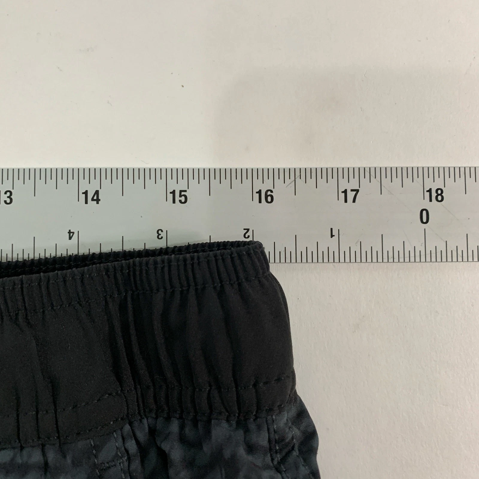 vuori geometric print kore gym sports running flaw shorts