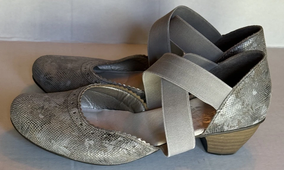 Zapatos Rieker para mujer plateados dedos cerrados elásticos plateados fáciles antiestrés cuña 38 Foto 3 de 4