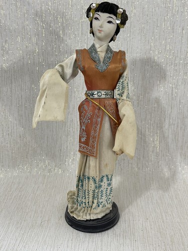 GEISHA VINTAGE PUPPE 8 1/2"" GROSS. gebraucht. Made in Japan rostfarbenes Kimonokleid - Bild 6 von 7