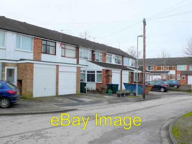 FILA Photo 6x4 The Glade This short row of terraced housing typical of suburba c2011