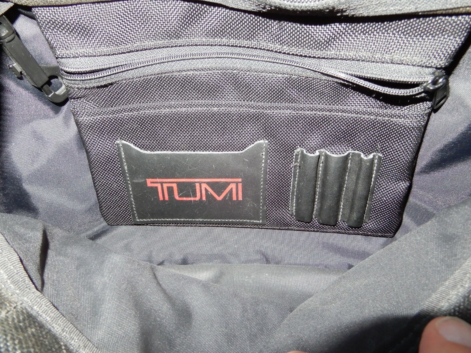 Tumi  Expandable Soft Sided Briefcase - Minimal U… - image 7