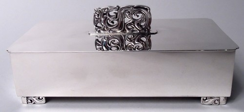 Scatola Tiffany 23424 Midcentury moderna americana argento sterling - Foto 1 di 6