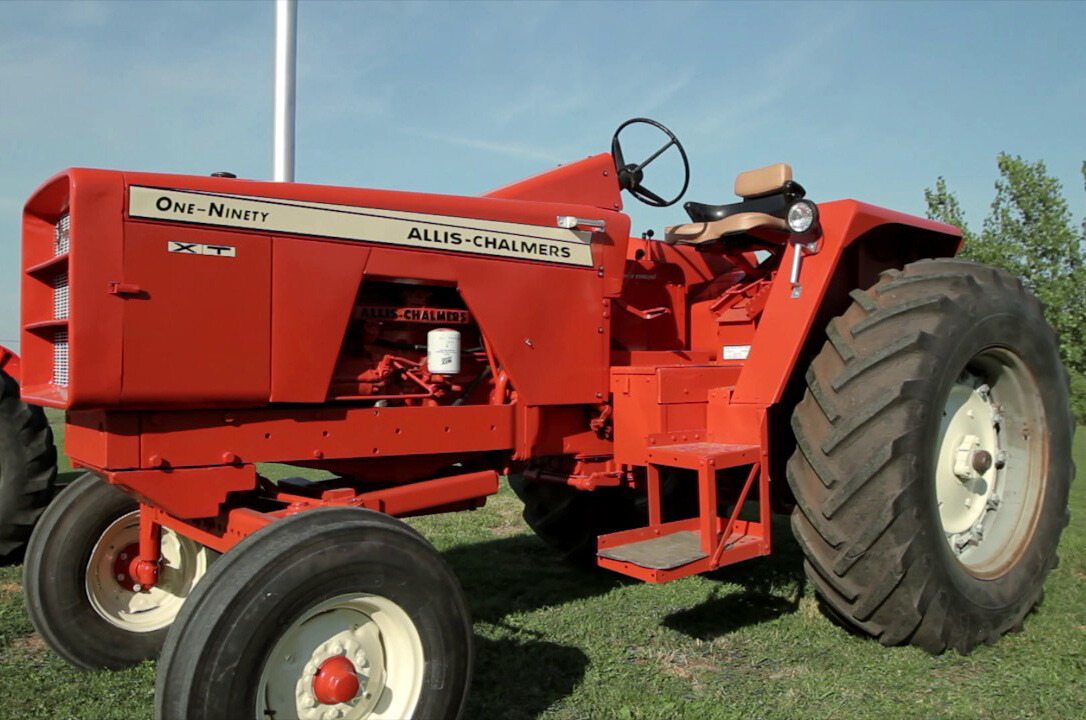 Allis Chalmers Tractors 180 185 190 190XT 200 700 Shop Service