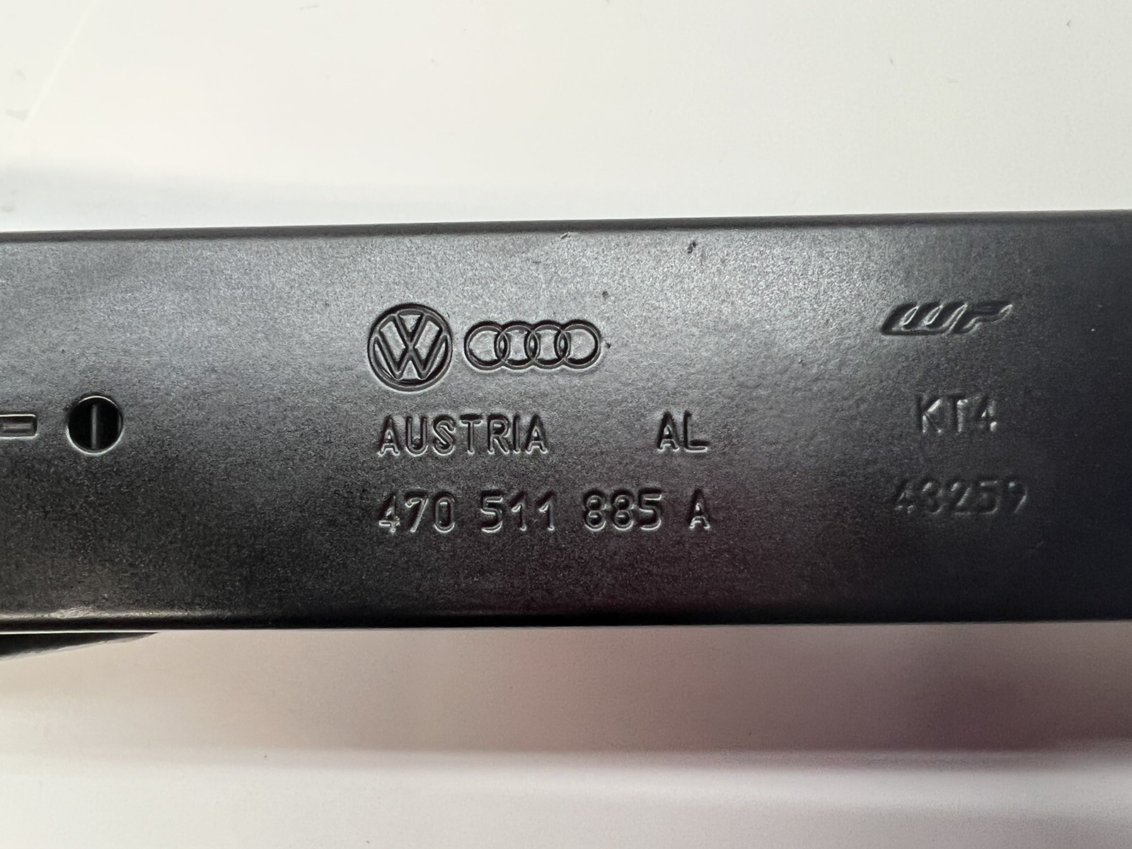 LAMBORGHINI AVENTADOR LP700 LP720 OIL COOLER OEM 470511885A