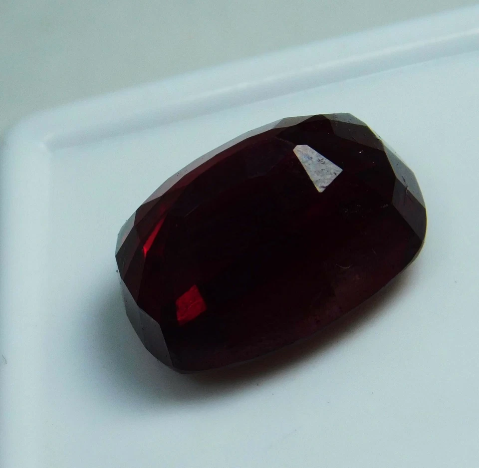 Натуральный редкий красный гранат альмандин 11,80 карата сертифицированный драгоценный камень огранки подушка россыпью - Изображение 4 из 4