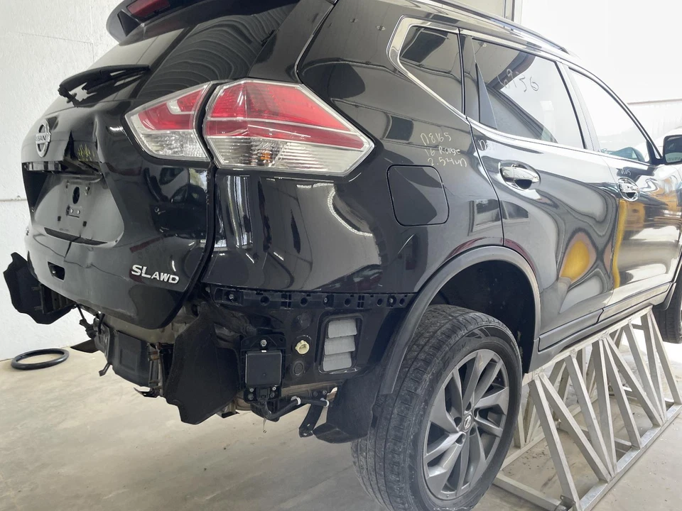 Luz de conducción usada se adapta a: Nissan Rogue 2016 conducción antiniebla en parachoques grado A Foto 4 de 4