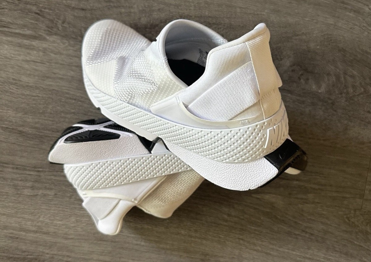 Nike Go FlyEase Slip-On Shoes Triple White Black DR5540-102 Womens Size 7.5 Nike Go FlyEase Slip-On Shoes Triple White Black DR5540-102  main image 2