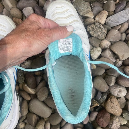 Asics Womens Gel Challenger 11 White Blue Aqua Tennis UK 6 but suggest 5.5 - Picture 7 of 8