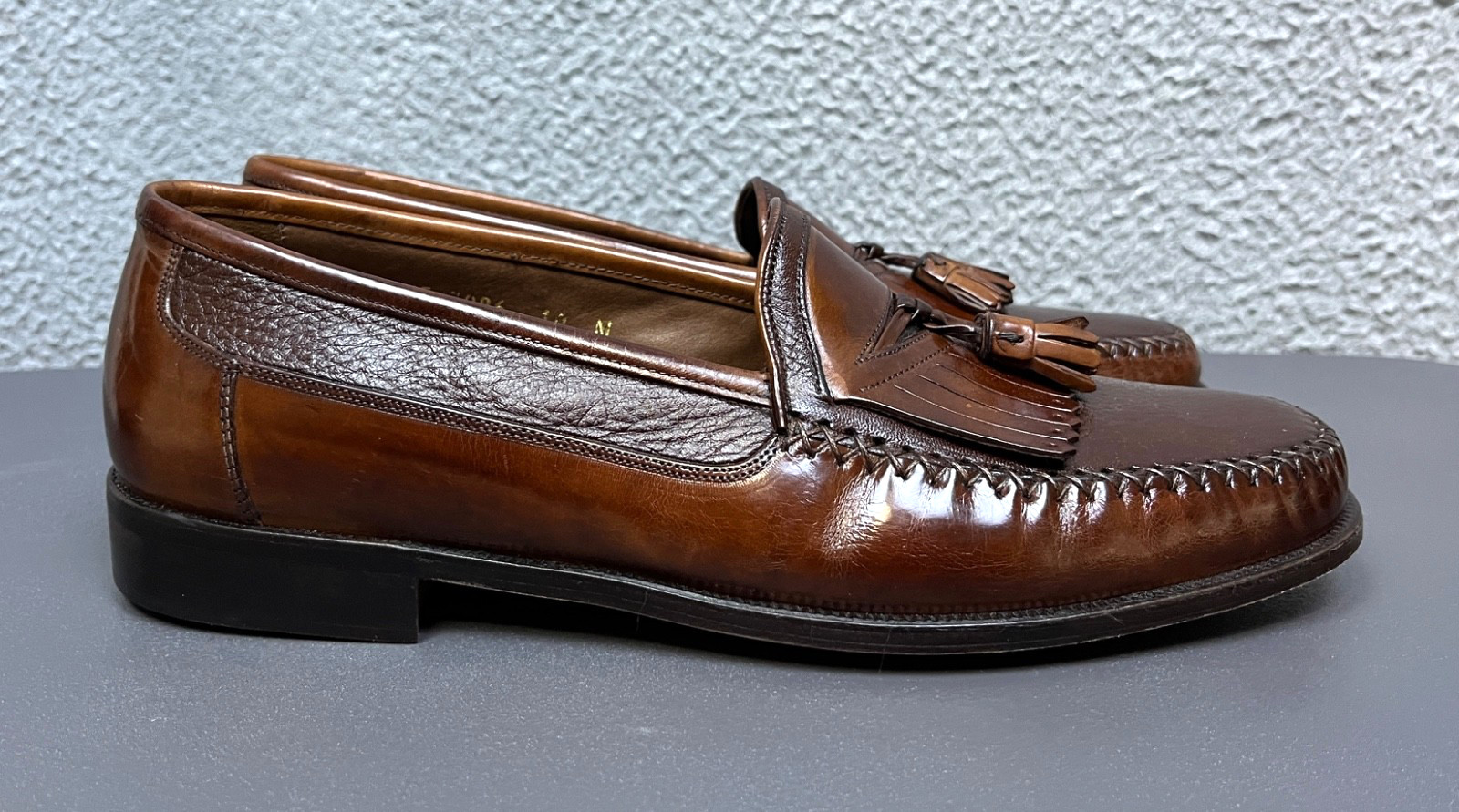 JOHNSTON & MURPHY Shoes Men 10 M Brown Leather Tasseled Dress Loafers Made Italy