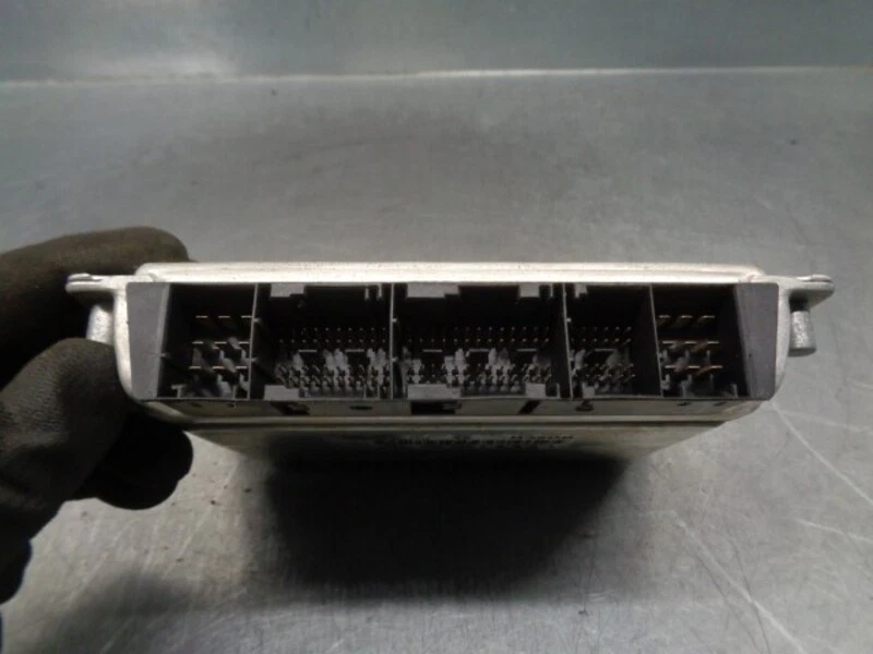 4B0907401H centralina motore per AUDI A6 AVANT (4B5) 2.5 V6 24V TDI 1998 4977535 - Immagine 3 di 4