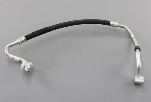 NEW VW TRANSPORTER V T5 A/C AIR CON REFRIGERANT HOSE 7H0820744AD