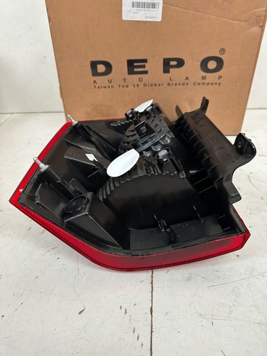 Fanale posteriore destro fanale posteriore per MITSUBISHI PAJERO / SHOGUN MN117798 MN133764 - Foto 10 di 14