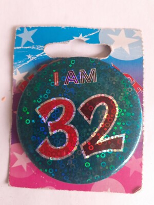 Happy Birthday, Geburtstagsabzeichen, Ich bin 32, Bleistifthaus. 