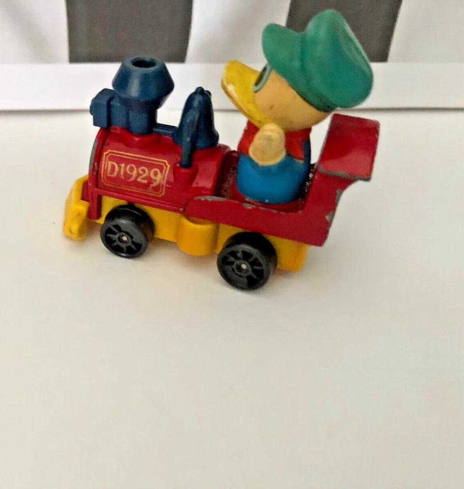 1983 TOMY Donald Duck Train No. PD-4 Walt Disney 1983 Vintage - Image 2 of 2