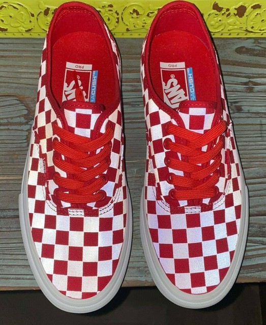 mens size 7.5 shoes in women's