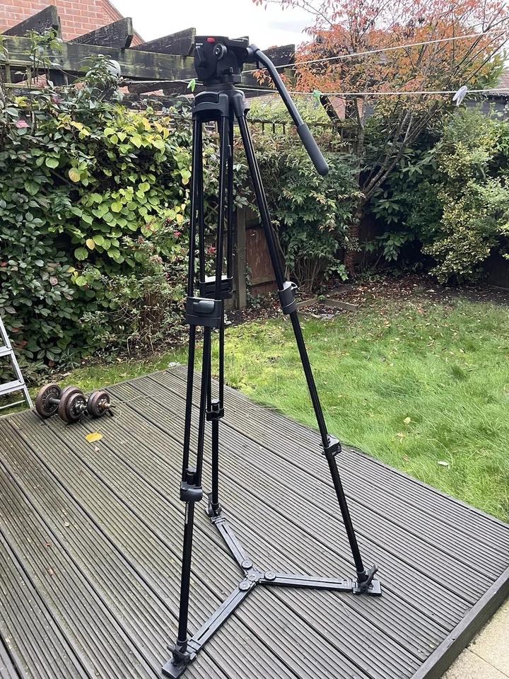 Manfrotto 525MVB Professional Video Tripod With 503 fluid h - Image 2 of 4