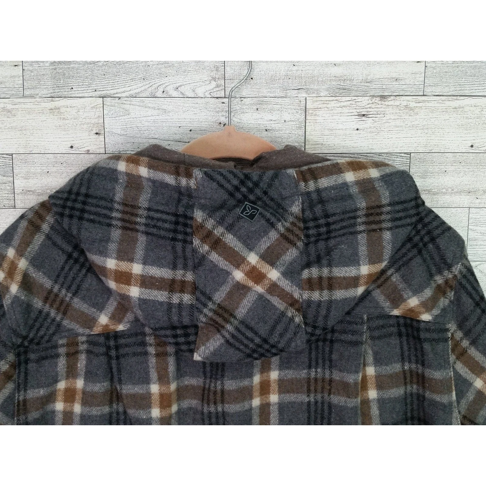 PrAna Asgard Men's L Gray Brown Plaid Hooded Flannel Jacket Snap Front image 6